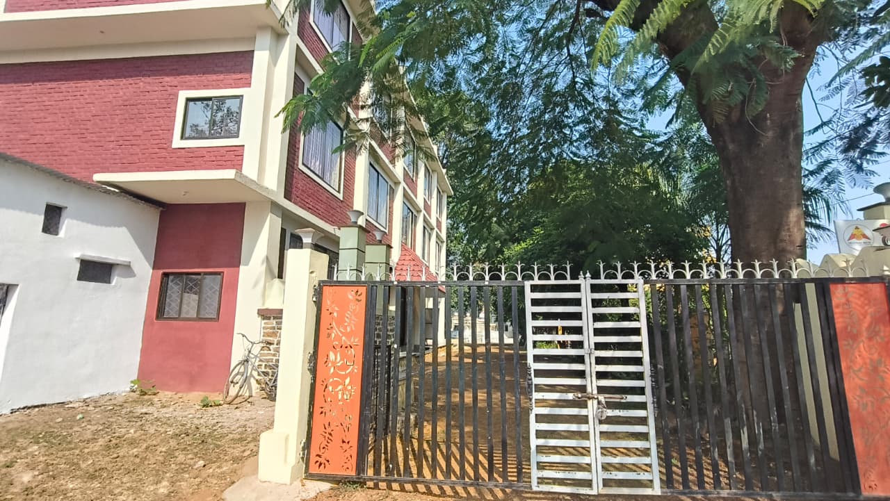 College Campus Image 1